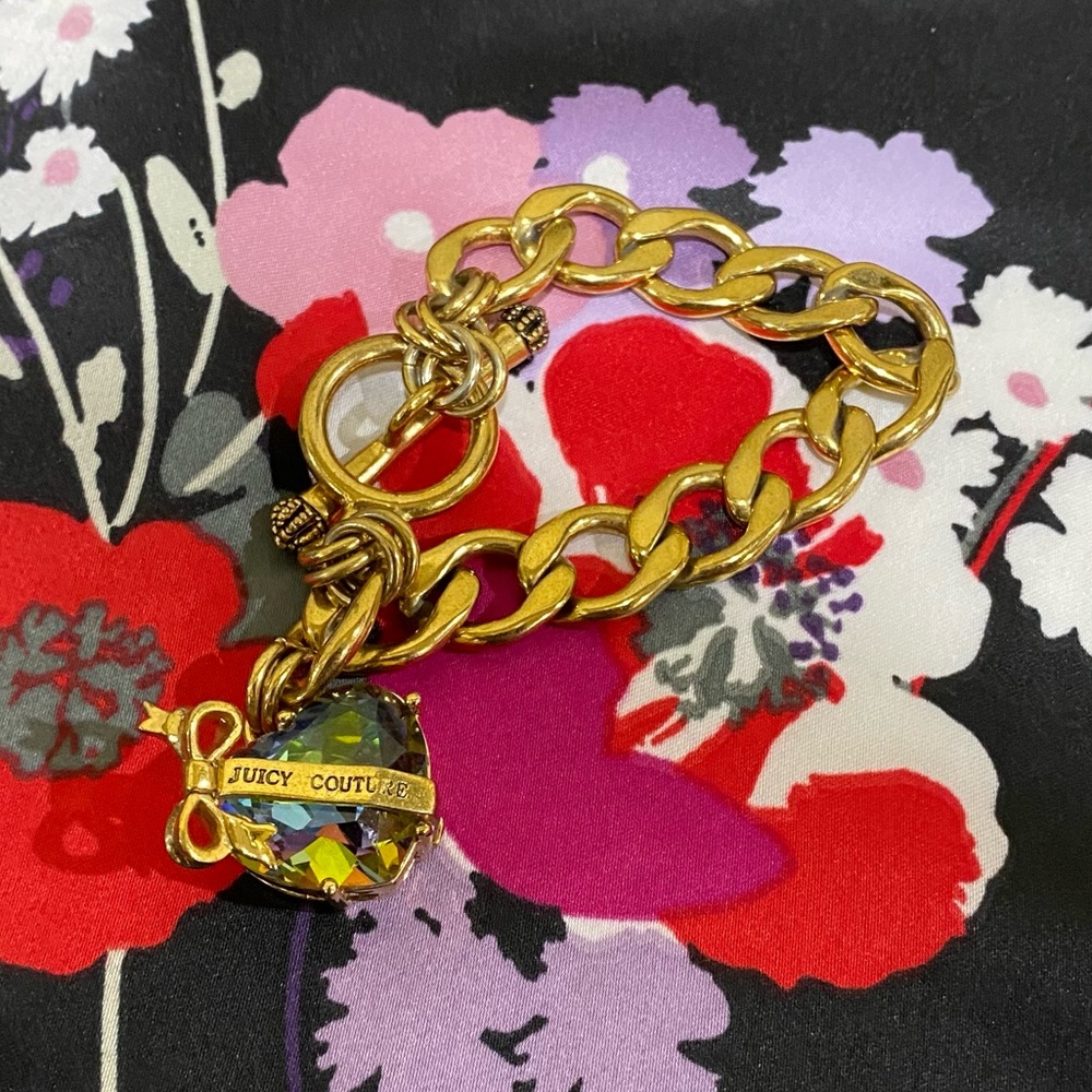 Juicy Couture Gold Tone Chain Hear Charm Bracelet
